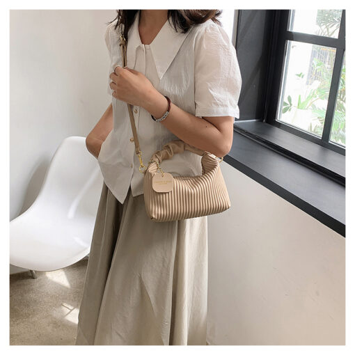 Stylish PU Leather Crossbody Bag for Women - Image 9