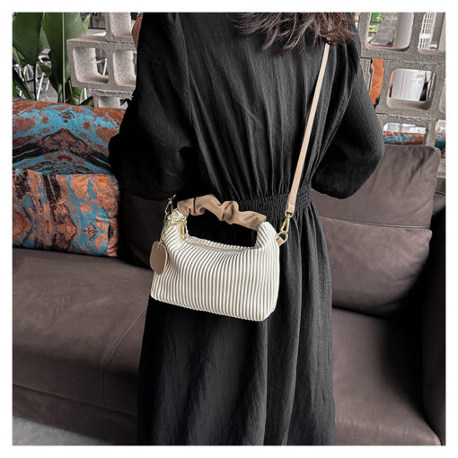 Stylish PU Leather Crossbody Bag for Women - Image 7