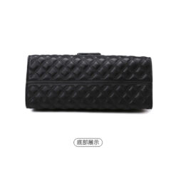 Fashionable High End Chain Small Square Shoulder Bag for Women 12